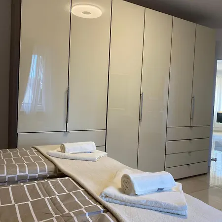 Deluxe Naehe Festspielhaus Mit Tiefgaragenstellplatz Διαμέρισμα *